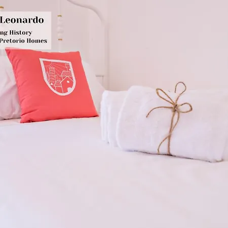 Lh - Palazzopretoriohomes