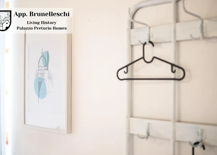 Lh Palazzopretoriohomes アパート