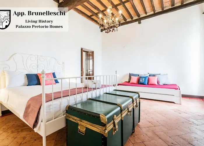 Lh Palazzopretoriohomes